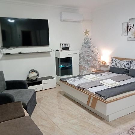 Hangjegy Apartman Debrecen Exterior foto